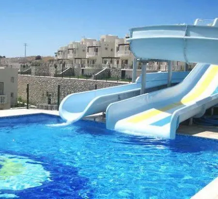 Hisar Sleeps 7 Pool Air Con Vilă